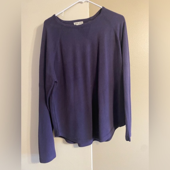 Lightweight sweater - Picture 1 of 2